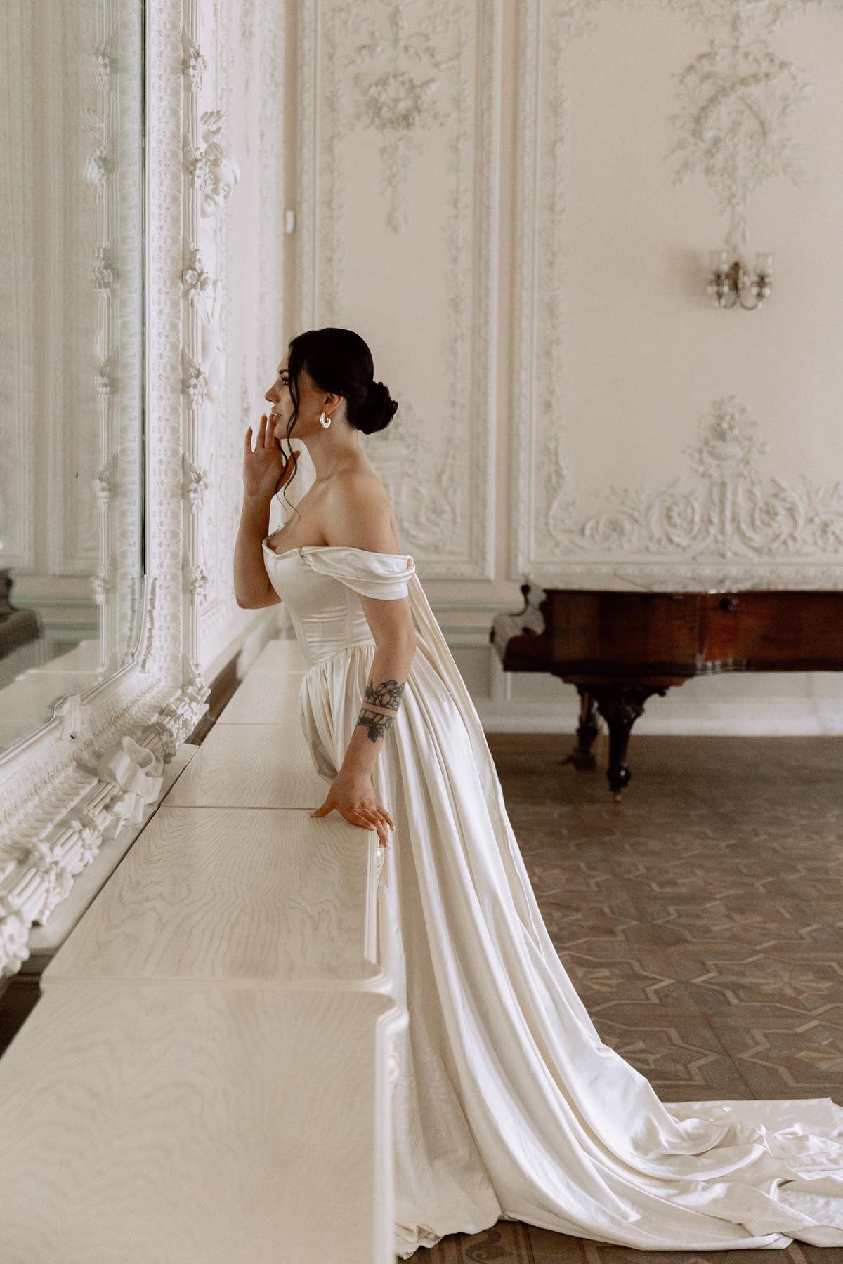 Simple Satin Wedding Dress, Detachable Sleeves, Off-Shoulder A-Line Gown