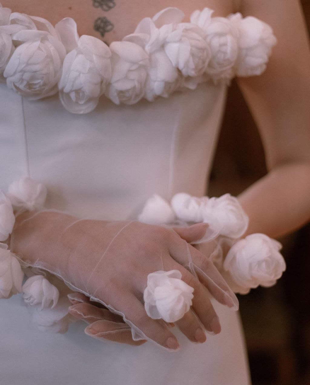 Handmade Bridal Mesh Gloves, Chiffon Flower Wedding Glove, Romantic Bride Look