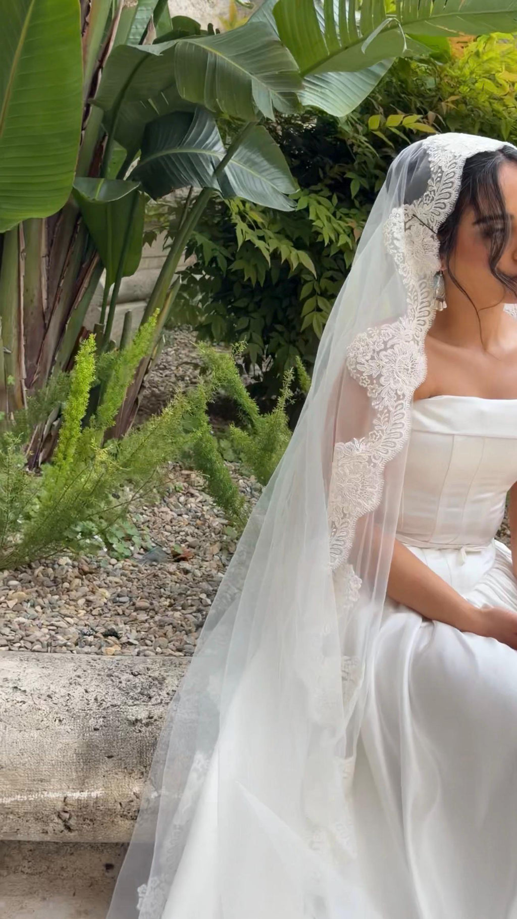 Long Wedding Veil, Mantilla Veil Lace Edge, White Mesh & Lace Bridal Veil, Cathedral Long Veil